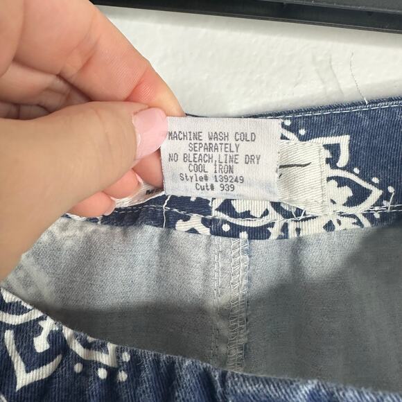 Vintage State of the Art Women's Blue and White Paisley Print Wrap Skirt Size 13 - Picture 6 of 7